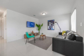 Awesome Duplex 3 BR/2 Bathrooms close to Wynwood